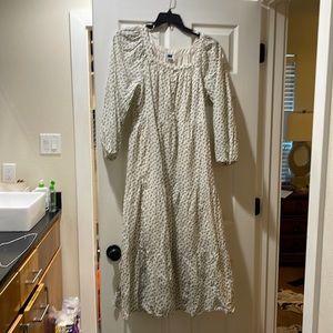 Old Navy Tiered Peasant dress